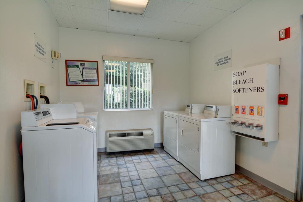 Motel 6-Warwick, Ri - Providence Airport - I-95 Exterior photo